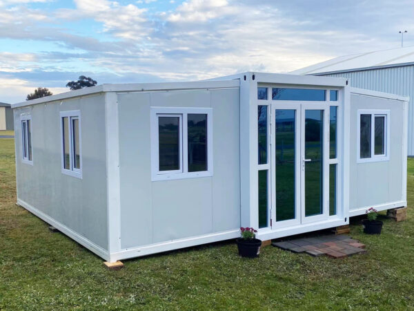 20ftx19ft Expandable House(S2019) - Image 5